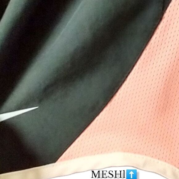 NWOT NIKE Women's Active Workout Short. - Picture 4 of 11